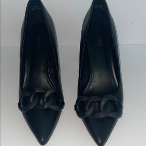 Chic Black Chain Detail Heels